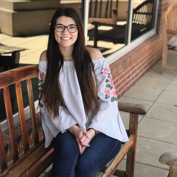 Meet your Posher, Kaitlyn - Picture 1 of 1